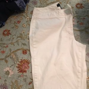 Talbots the Perfect Skimmer white pants